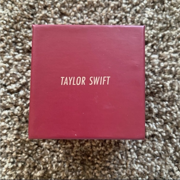 NEW Taylor Swift RED (Taylor’s Version) Album Ring - Picture 7 of 8